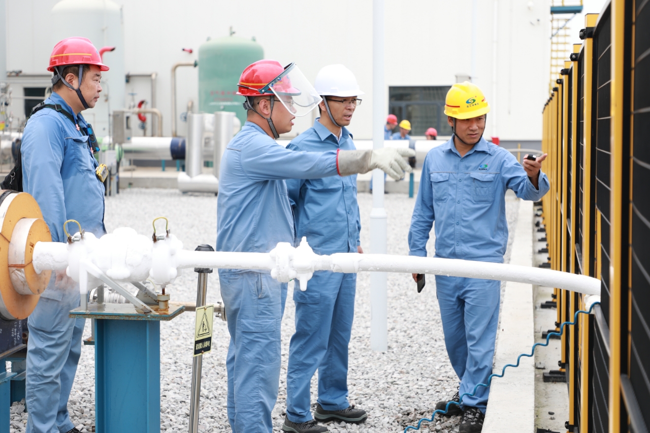 公司党委书记、董事长姜自成深入一线检查安全生产工作